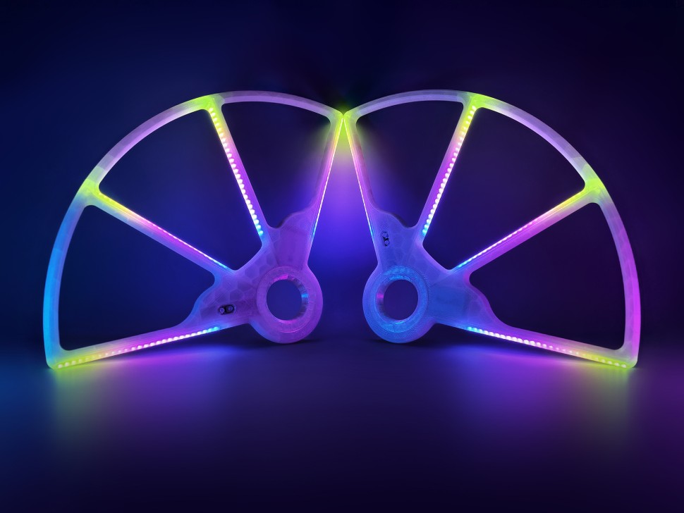 PolyFans TECH - Classic 26 - LED glow props for flow arts